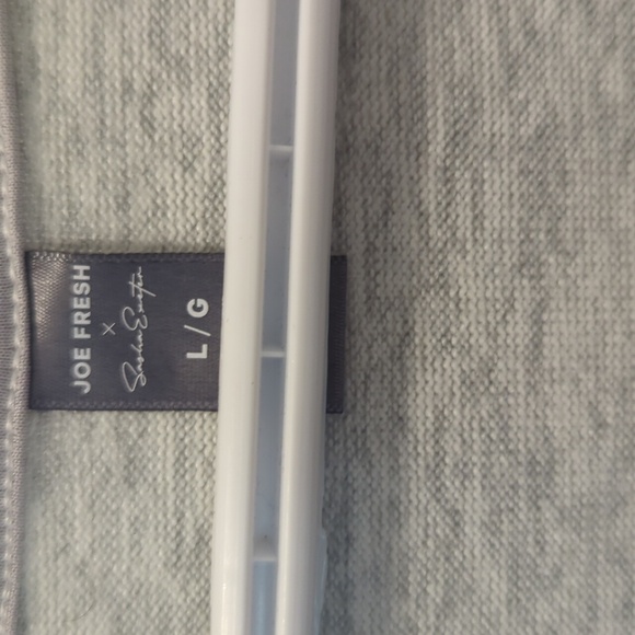 Joe Fresh x Sasha Exter Wrap Top in Size Large Euc - Picture 5 of 6